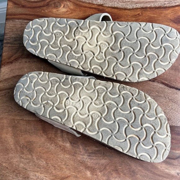 Birkenstock Gizeh - Picture 2 of 11